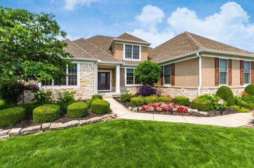 920 Walker Woods Ln, Marysville, OH 43040-8120