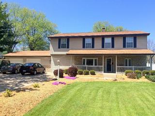 9333 West Rd, Cleves, OH 45002-9463