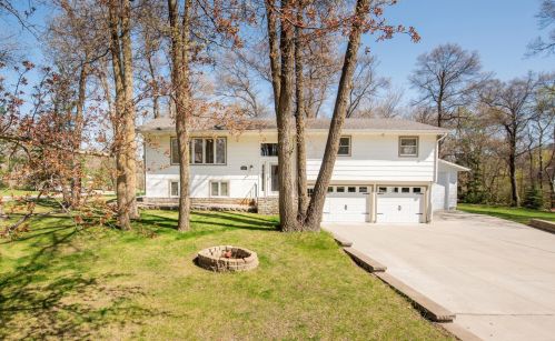 1801 Kari St, Alex MN  56308-8543 exterior