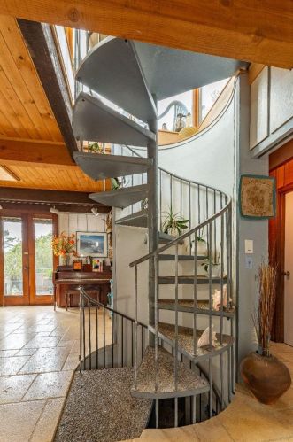 1104 Austin Ave, Del Monte Park CA  93950-5402 exterior