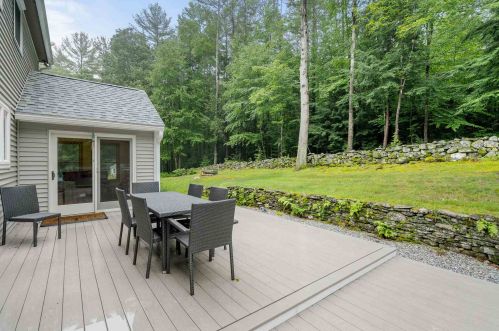 26 Deacon Ln, Hollis NH  03049-6321 exterior