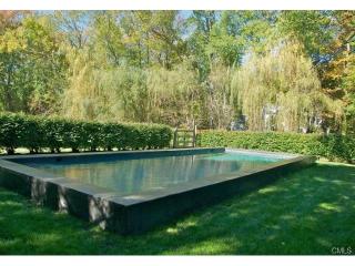 113 Cross Hwy, Westport, CT 06880-2153