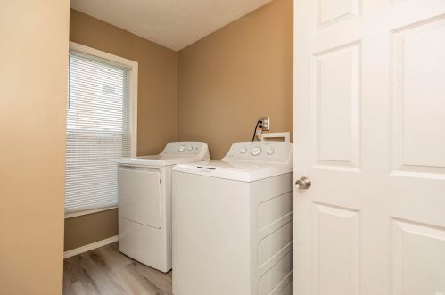 815 Liberty Dr, Mishawaka IN  46545-5905 exterior