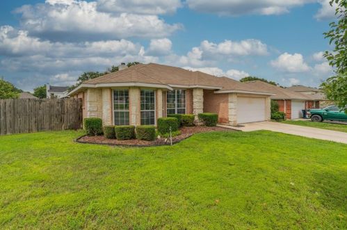 506 Baylor Dr, Greenville, TX 75402-8005