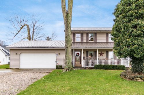 5455 Buckeye Valley Rd, New Lexington, OH 43764-9712