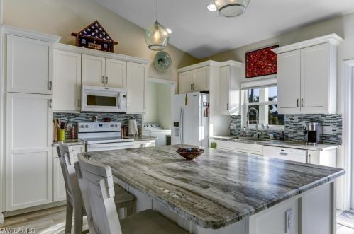 555 Piedmont Rd, Sanibel FL  exterior