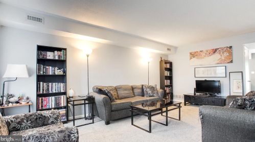 158 Ardwick Ter, Lansdale, PA 19446-4927
