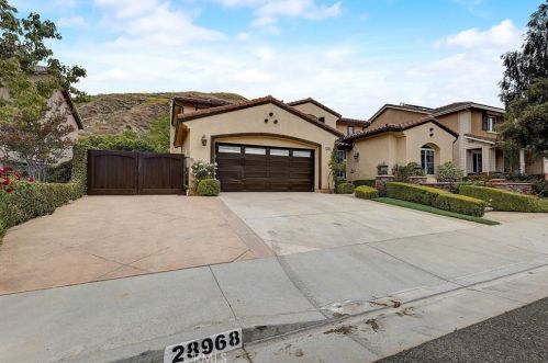 28968 Rock Canyon Dr, Santa Clarita CA  91390-5281 exterior