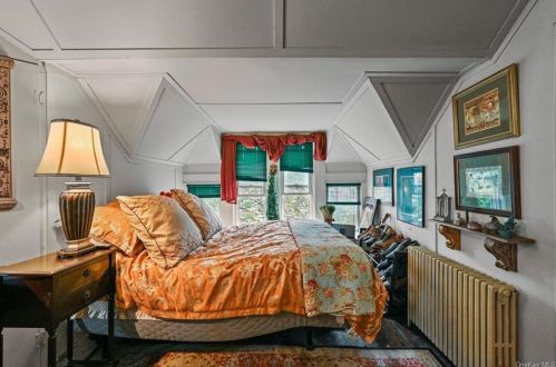 37 Prospect Ave, Middletown NY  10940-4119 exterior