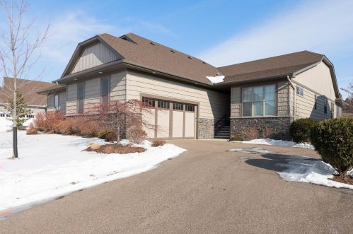 10729 Lyndale Bluffs Trl, Minneapolis, MN 55420-5653