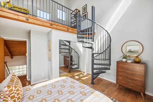 1003 47 St, Oakland CA 94608-3316 exterior