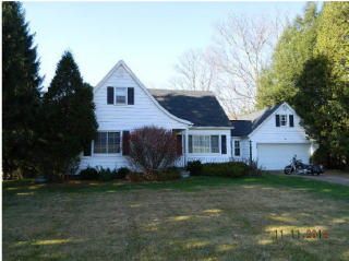 8436 State Rd, Colden, NY 14033-9709