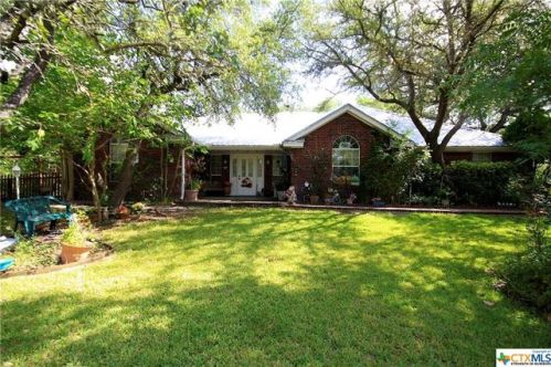 3926 Lorli Ln, Salado, TX 76571-9354