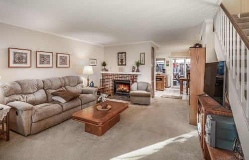 3733 Caminito Carmel Lndg, San Diego CA  92130-2517 exterior