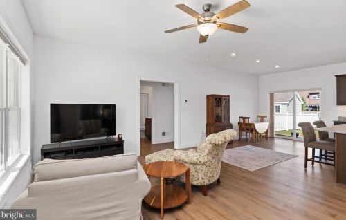 2912 Dickinson Ave, Camp Hill PA  17011-5227 exterior
