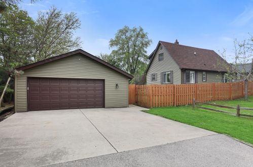 5021 83 Pl, Kenosha WI 53142-4732 exterior