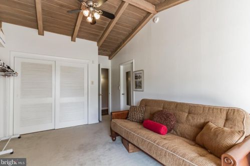 1014 Thomas Ave, Riverton NJ  08077-2321 exterior