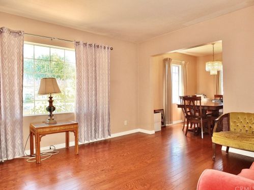 2888 Charlemagne Ave, Long Beach CA 90808-3401 exterior