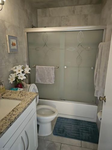 7707 Jewel Ln, Naples FL  34109-8763 exterior