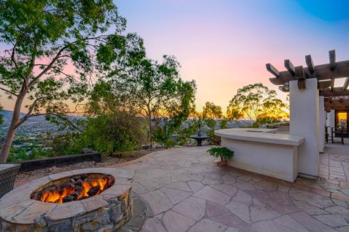 9775 Alto Dr, La Mesa CA 91941-4450 exterior