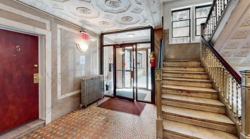 150 St, Union City NJ  07087-6038 exterior