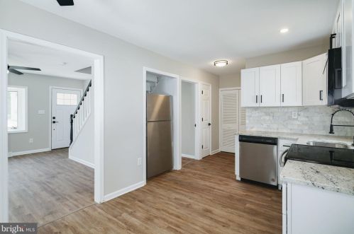 522 Laurel Blvd, Browns Mills, NJ 08015-3855