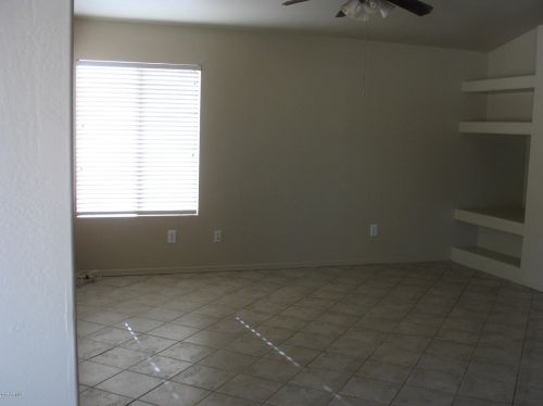 10311 Denton Ln, Glendale, AZ 85307-4255
