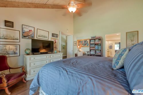 422 Forest Hills Dr, Rancho Mirage CA  92270-1459 exterior