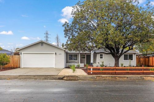 699 Cambrian Dr, Campbell, CA 95008-5532