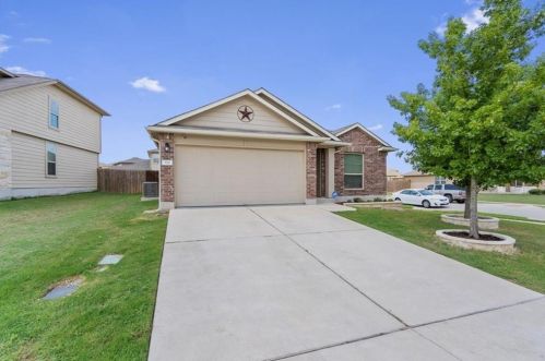 519 Pinnacle Dr, Georgetown TX  78626 exterior