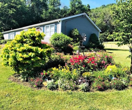 10 Stage Rd, Pine Island, NY 10969-1602