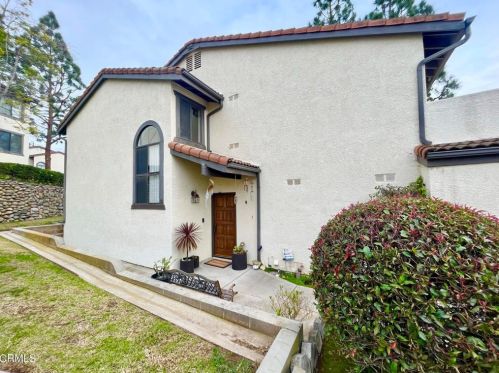 475 Pinehill Ln, Santa Paula, CA 93060-1568