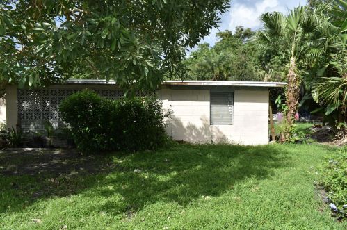 5580 20th St, Vero Beach FL  32966-4631 exterior