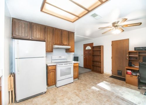 24150 Birch Pl, Willits CA  95490-9509 exterior