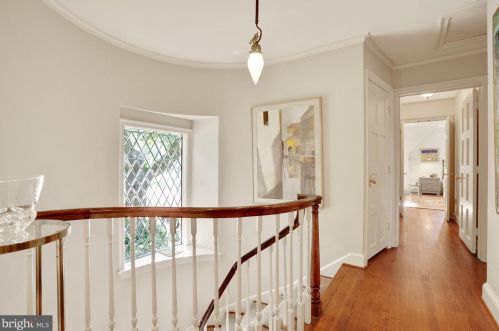 4310 42, Washington DC 20016-4613 exterior