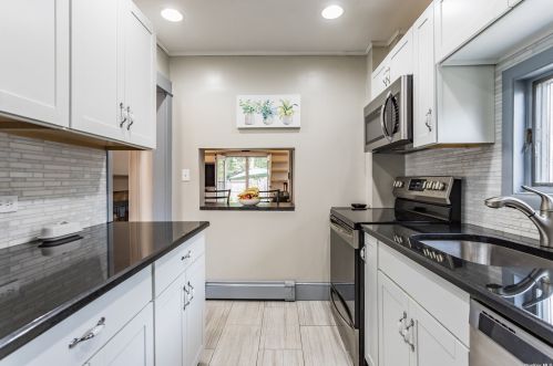 57 Grand Pl, Elwood NY  11731-3019 exterior