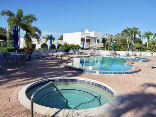 3320 Olympic Dr, Naples FL  34105-6630 exterior