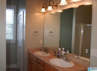 4662 Nicholas Dr, Bessemer AL  35022-7050 exterior