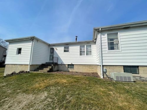 2501 Burgess St, Beaver Falls, PA 15010-2349