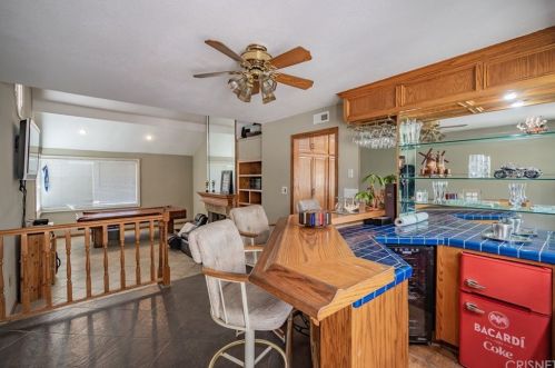 2828 Inyo Cir, Simi Valley CA 93063-2002 exterior