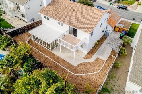 3775 Carnegie Dr, Oceanside CA  92056-6321 exterior