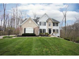 5866 Irish Dude Dr, Loveland, OH 45140-8182
