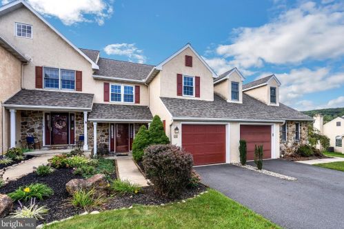 18 Stable Dr, Marsh, PA 19520-9238