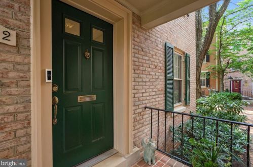 4442 Westover Pl, Washington, DC 20016-5547