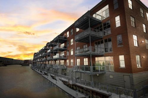 130 Water St, Milwaukee WI 53202-6018 exterior