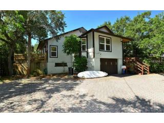 818 Plymouth St, Sarasota, FL 34242-1530