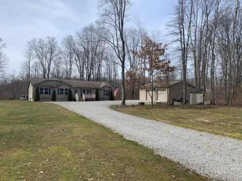 10909 Cervone Dr, Meadville, PA 16335-4713