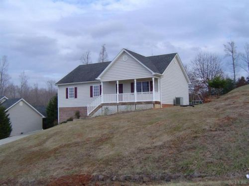 131 Oakview Dr, Monroe, VA 24574-3340