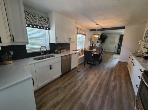 1024 Alexandria Pike, Newport KY  41075-2520 exterior