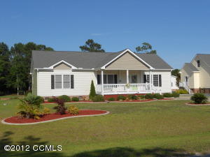 313 Clearwater Dr, Newport, NC 28570-5211